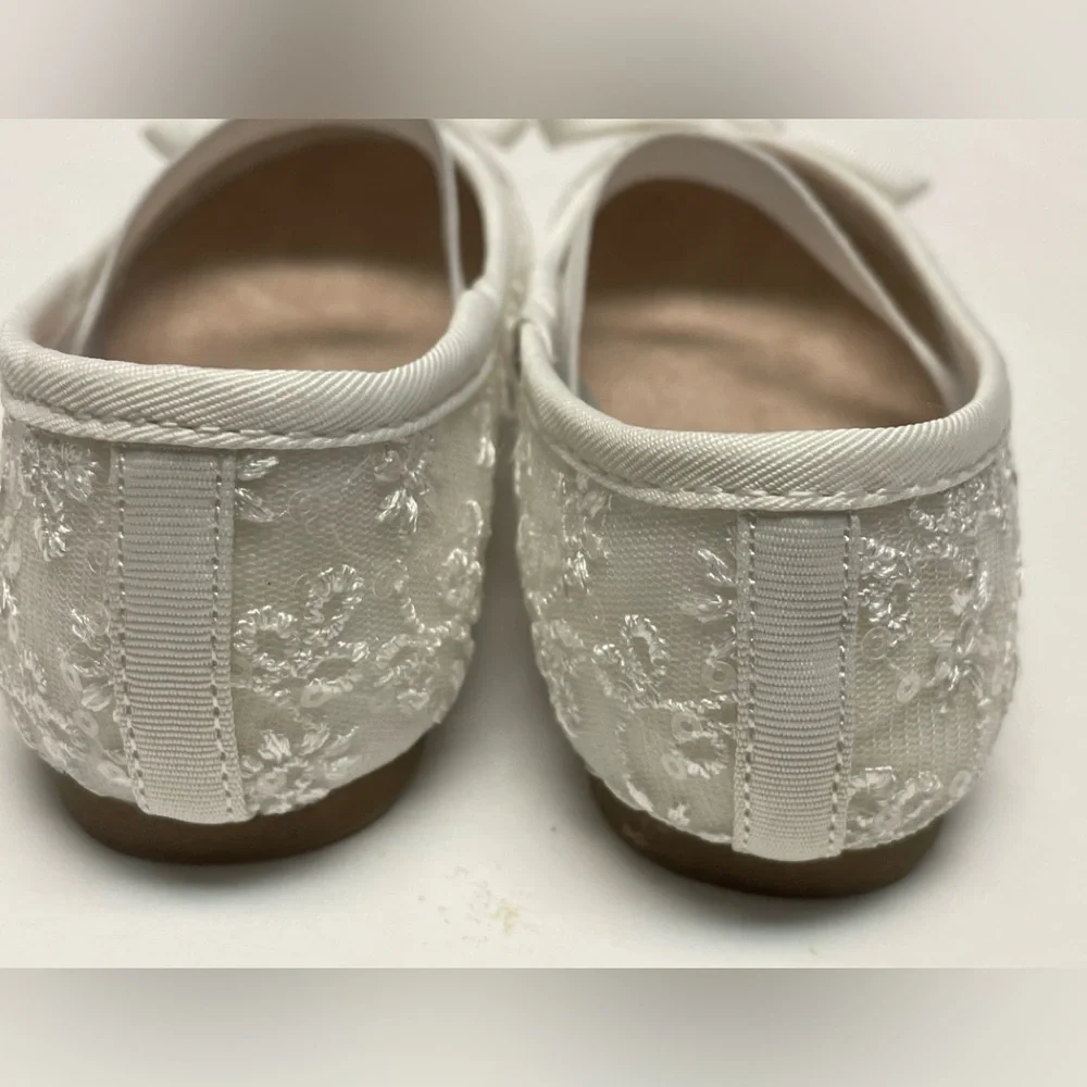 Jumping Beans®
Walnut / White Toddler Girls'
Ballet Flats Size 7T - Picture 4 of 9